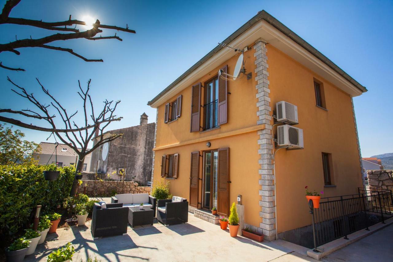 Apartman Madlen Cres Exterior foto