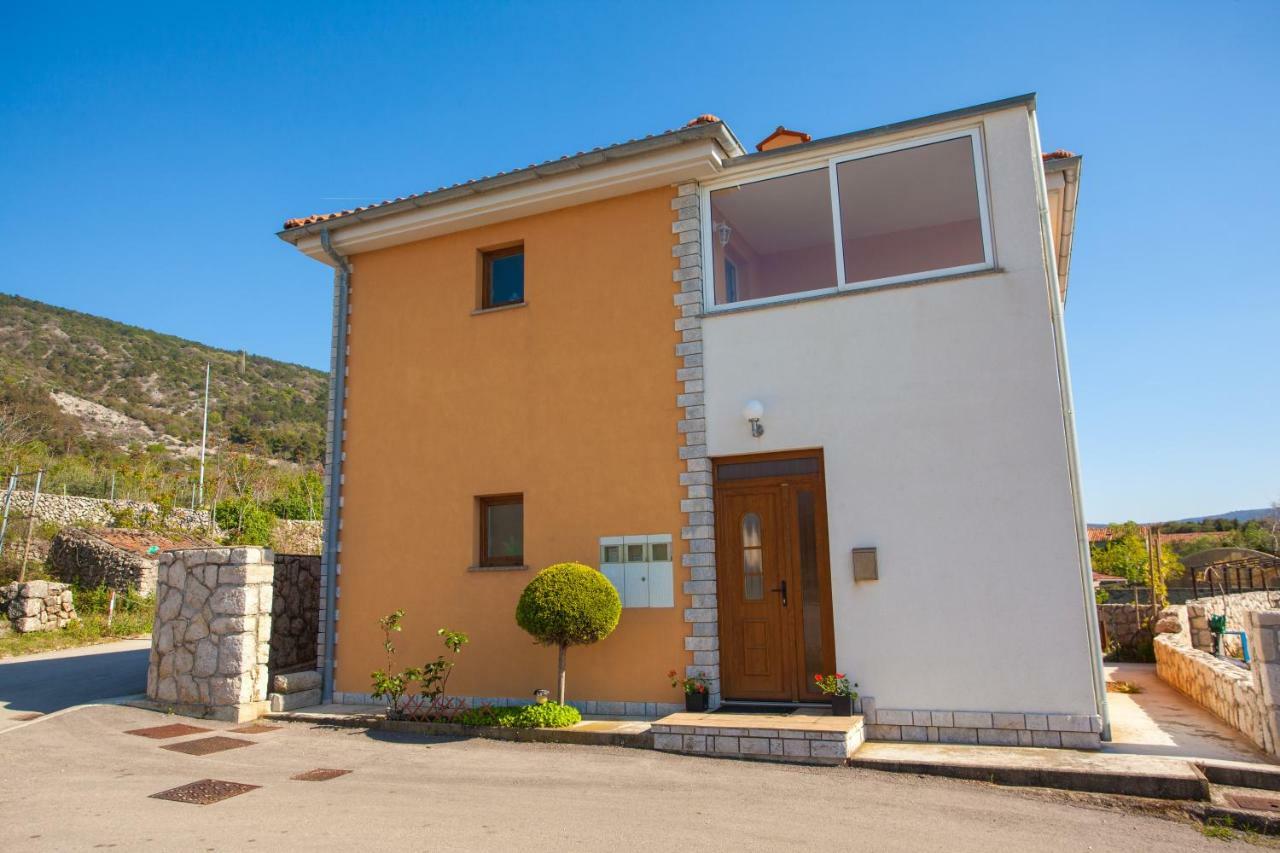 Apartman Madlen Cres Exterior foto