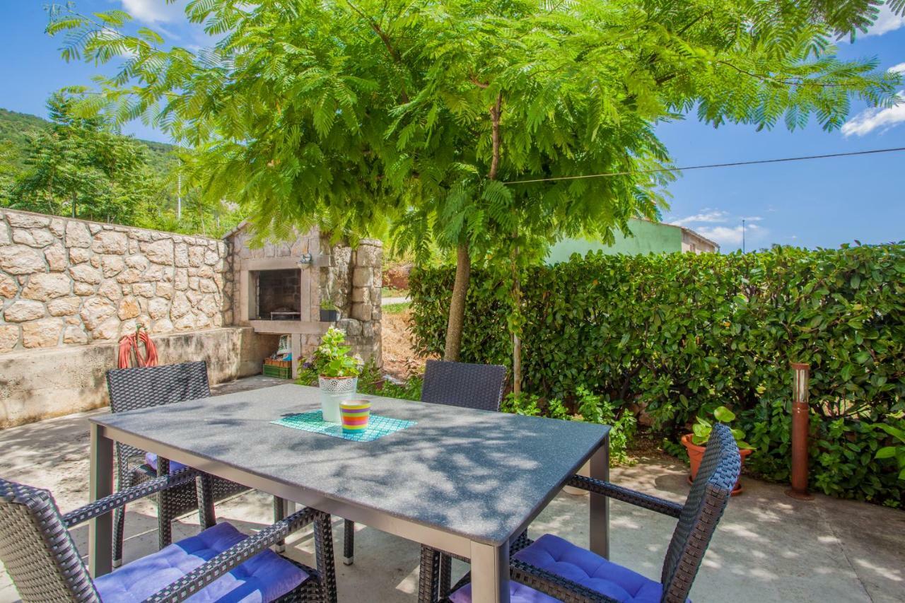 Apartman Madlen Cres Exterior foto